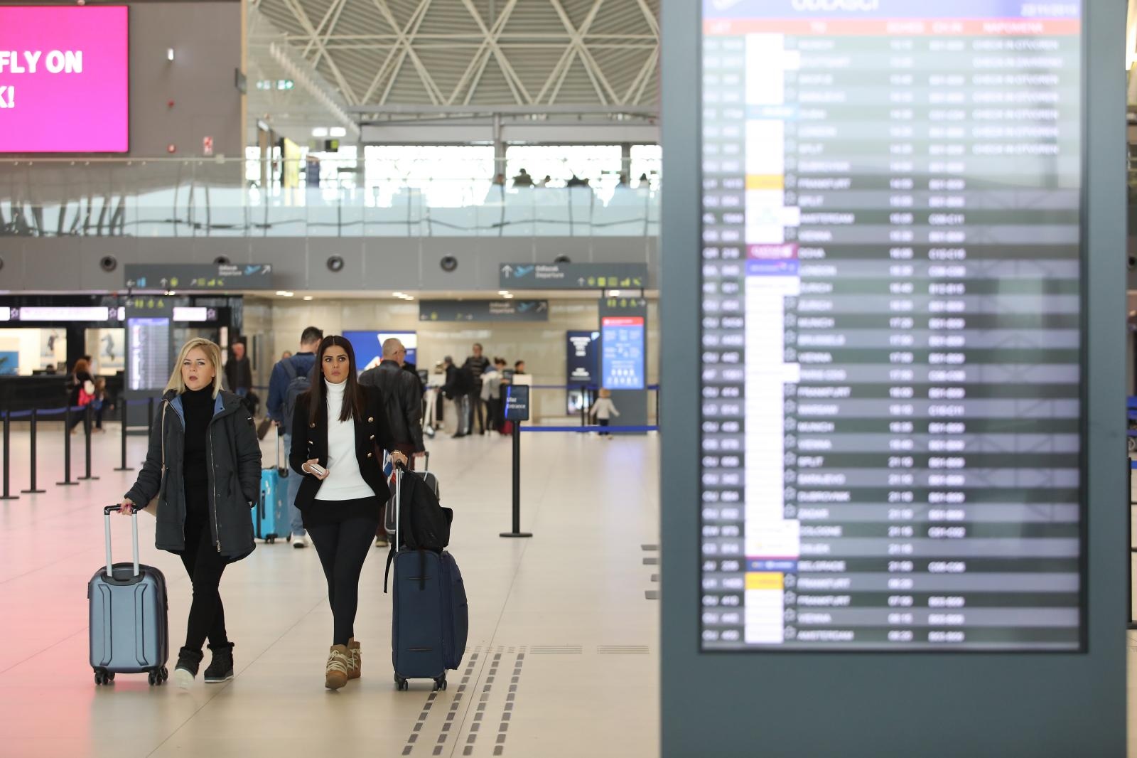 Hrvatska želi da se u EU ukine odšteta za one kojima let kasni samo tri sata