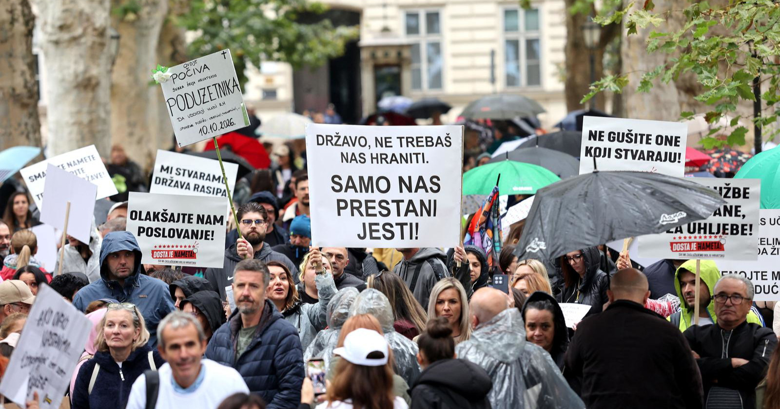 UŽIVO Prosvjed poduzetnika i obrtnika: "Cijela Hrvatska je ovdje"