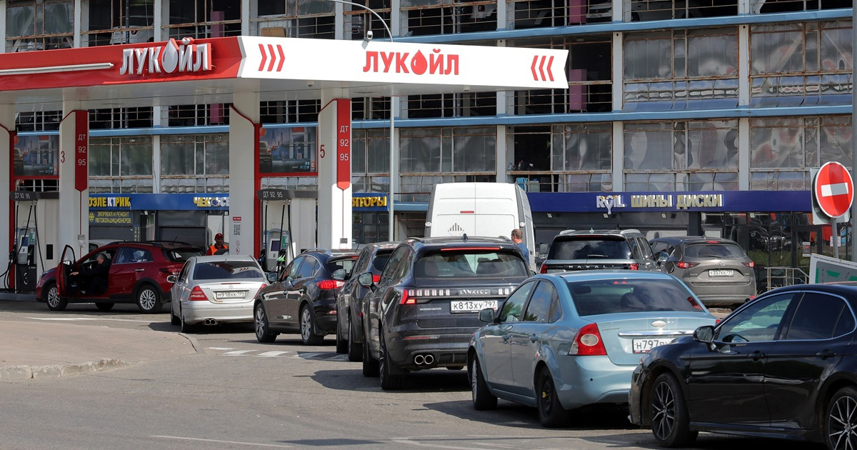 Rusija bi mogla dozvoliti proizvodnju goriva niže kvalitete zbog nestašice