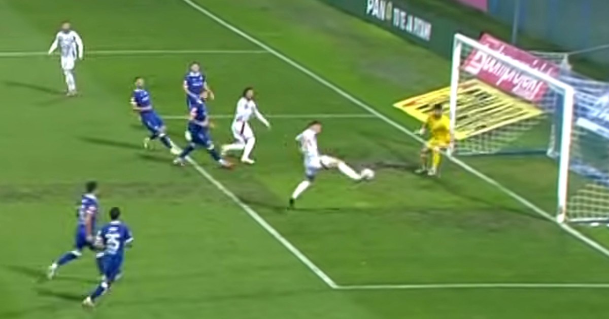 VIDEO Nevjerojatan promašaj Šege. Promašio je prazan gol s dva metra