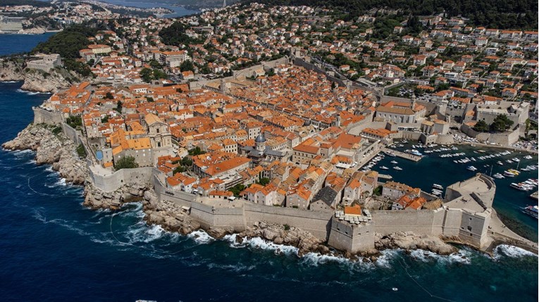 Dubrovnik 1. rujna uvodi zonu posebnog prometnog režima oko povijesne jezgre