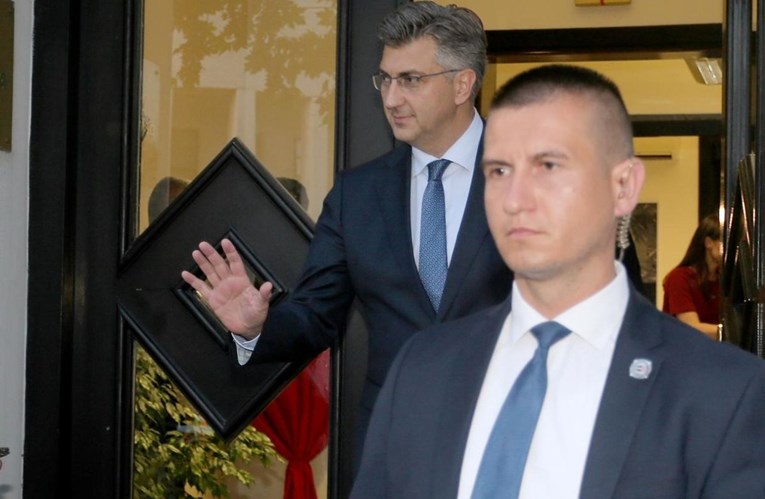 VIDEO Gotov sastanak koalicijskih partnera, Vaso Brkić: "Pušten je bijeli dim"