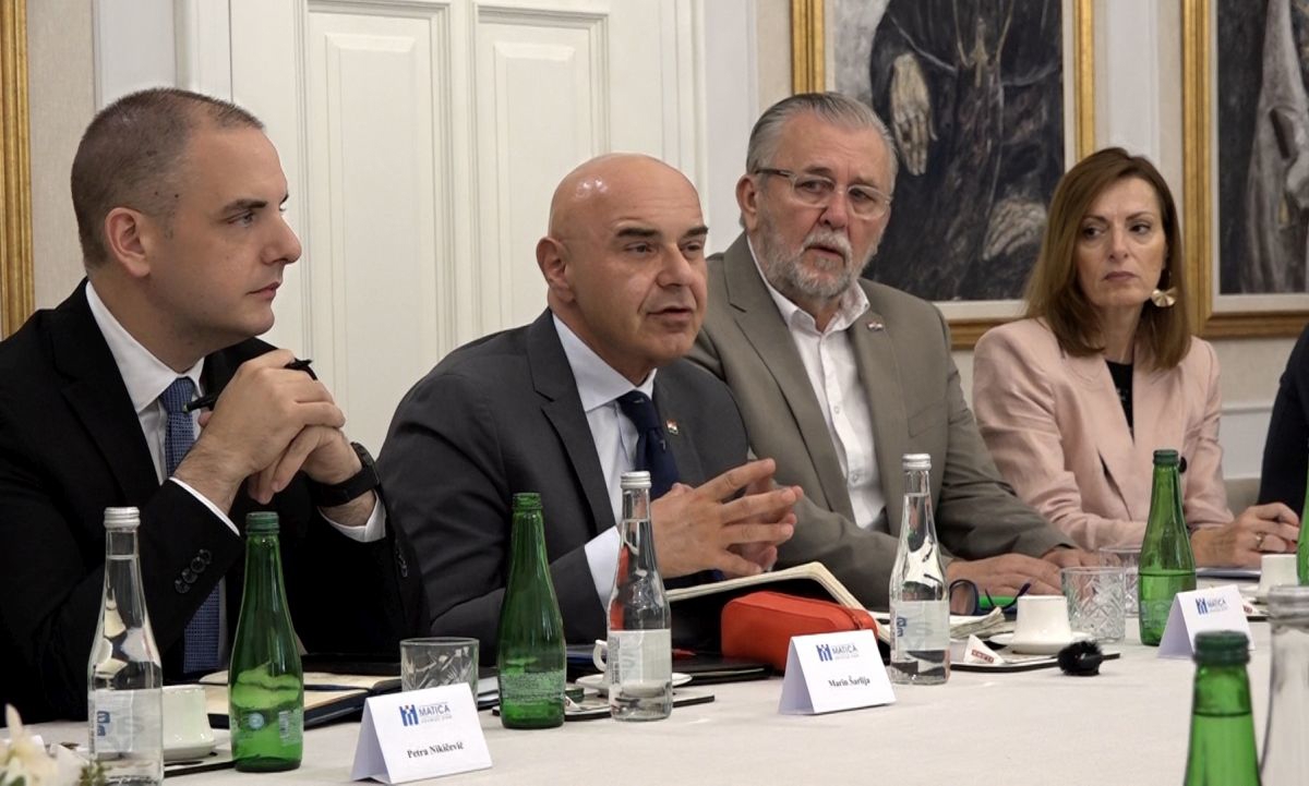 Hrvatska financira sedam matica u Srbiji. Ministar Ružić otvorio prvu