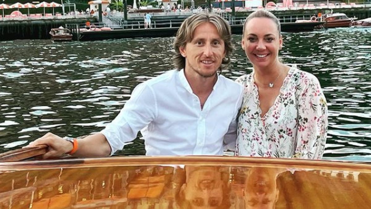 Modrić izveo suprugu Vanju na romantični izlet, detalj na fotki otkrio gdje se nalaze