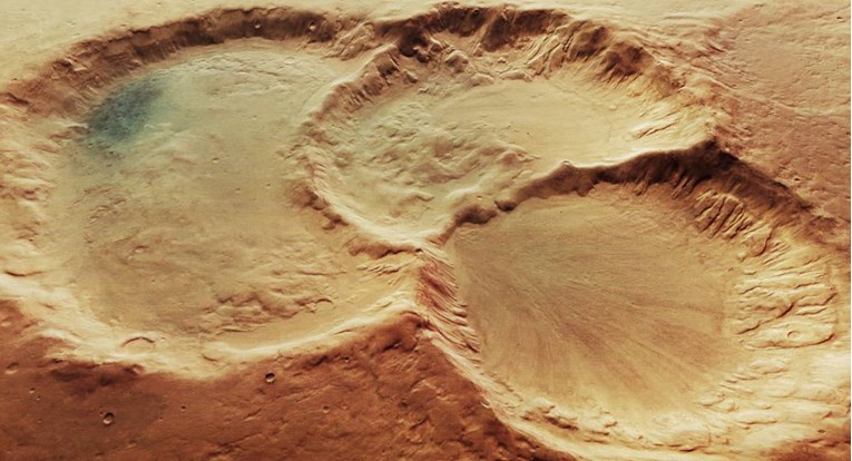 FOTO Na Marsu snimljen misteriozan trostruki krater