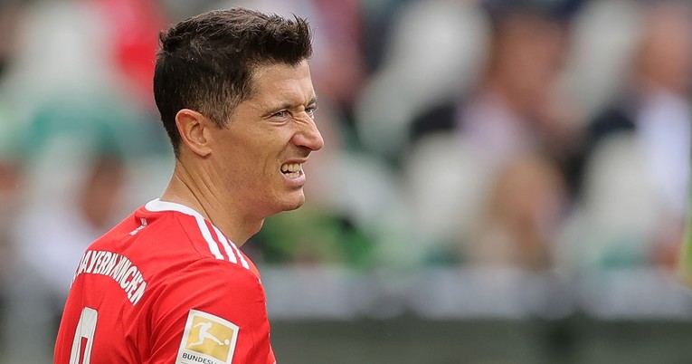 Poljaci: Lewandowski se vratio u München bez obitelji. Prijete mu smrću