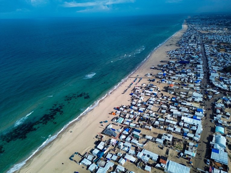 Trump: Gaza je nevjerojatno vrijedna nekretnina, bilo bi dobro da je SAD posjeduje