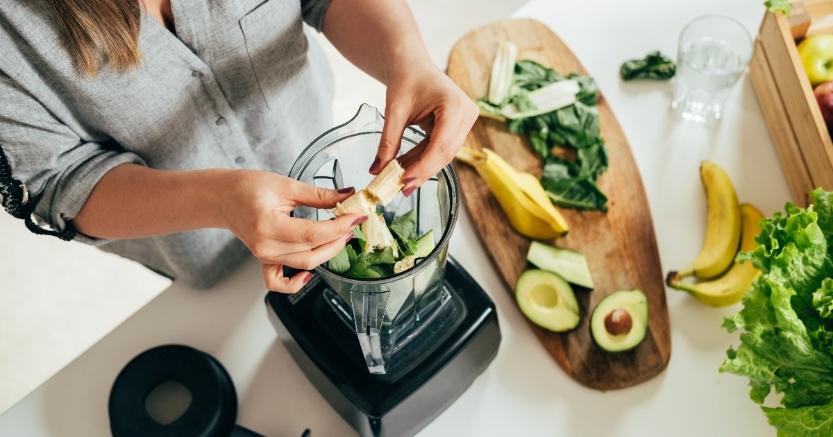Zeleni smoothie od šest sastojaka držat će vas sitima do ručka