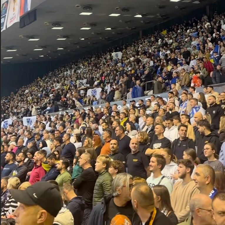 Košarkaški okršaj BiH i Srbije. Poslušajte kako je srpska himna dočekana u Sarajevu