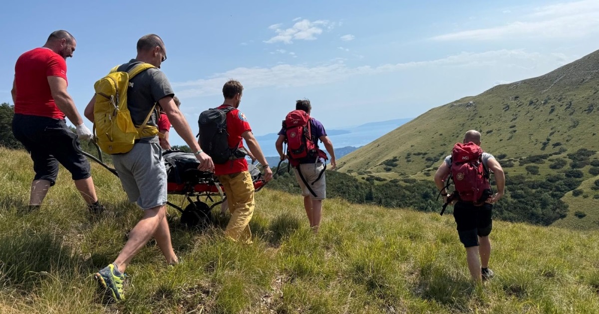 Planinar umro, reanimirao ga prijatelj. HGSS: Dojava je kasnila 43 minute