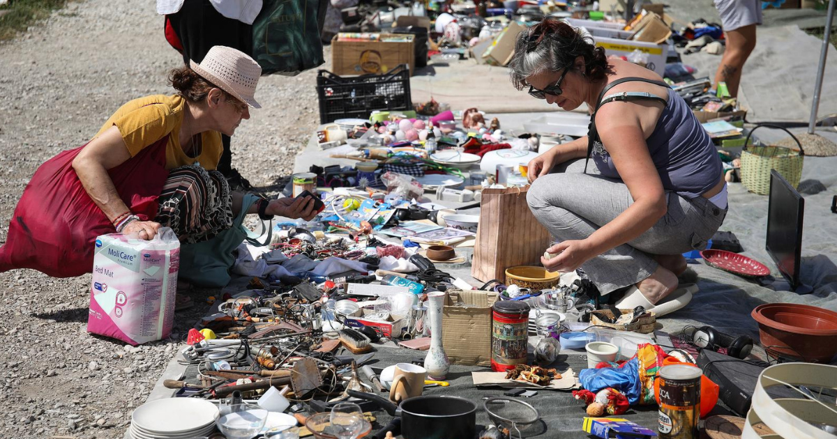 Sunčana nedjelja privukla Zagrepčane na Hrelić, pogledajte što se moglo naći u ponudi