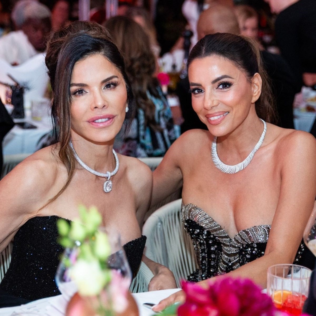 Eva Longoria bila na djevojačkoj Lauren Sanchez, a nije došla na svadbu. Zna se zašto