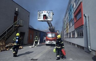 Novi detalji o požaru na Trešnjevci: Zapalio se stroj u tiskari