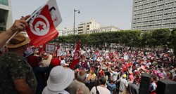 Tunis se nakon smjene premijera suočio s najvećom političkom krizom u desetljeću