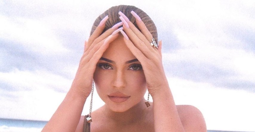 Kylie Jenner frizurom prestrašila obožavatelje: "Izgleda kao zmija!"