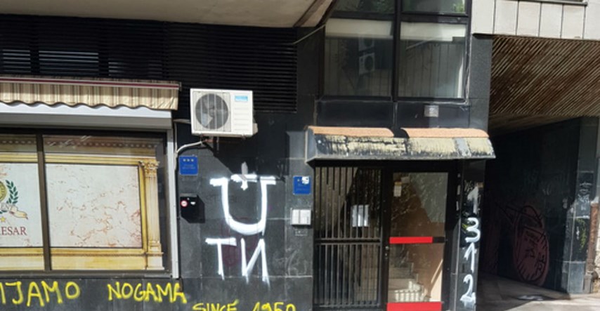 Novi grafiti u Splitu: "U", "Nabijamo nogama since 1950", "Hrvatski vitezi"