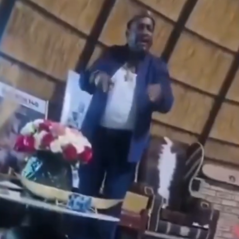Zulu kralj snimljen kako vrijeđa suprugu: "Izlazi iz kuće bez mog dopuštenja"
