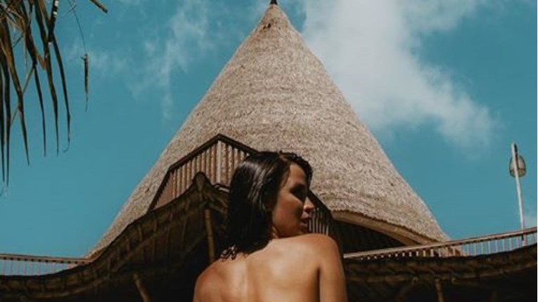 Ivana Knoll objavila vruće fotke s Balija i pokazala što ju je dočekalo u kadi
