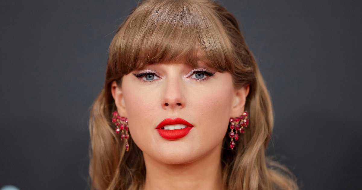 Je li crveni ruž još uvijek u modi? Vizažisti imaju odgovor