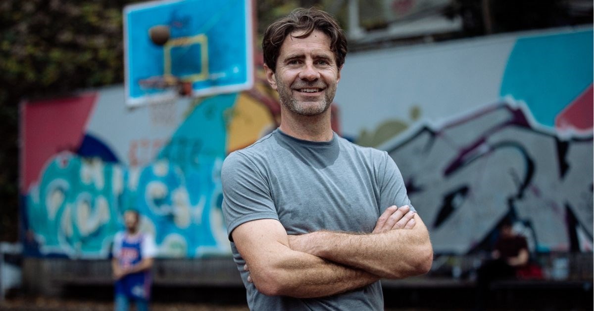 VIDEO Australac putuje Balkanom i igra košarku s lokalcima. Bili smo s njim u Zagrebu