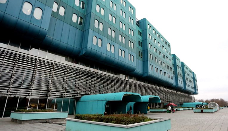 Potvrđen 15. slučaj, zatvorena Hitna u KB Dubrava zbog sumnje na koronavirus