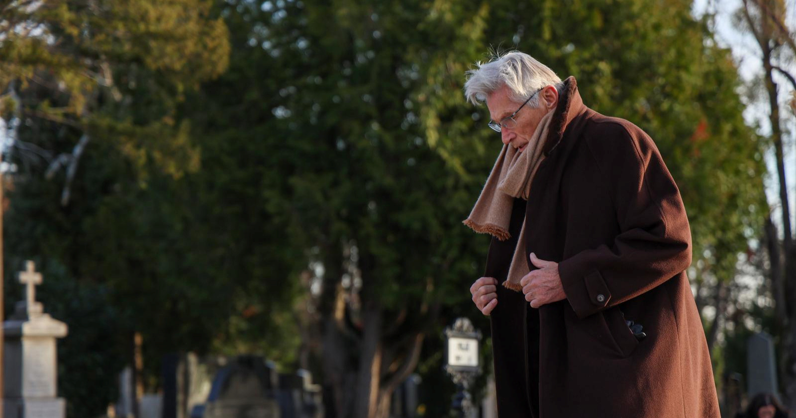 FOTO Horvatinčić zapalio svijeću na Tuđmanovom grobu