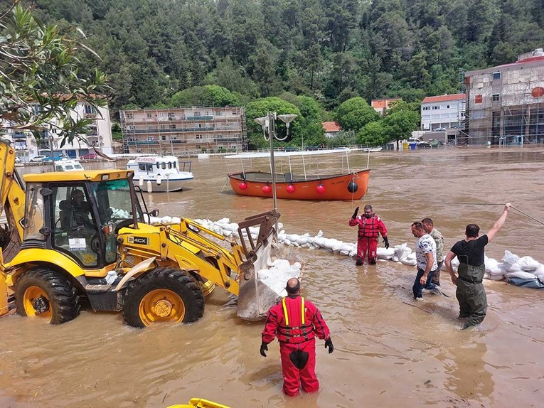 Stiže još oborina. Civilna zaštita i vojska pripremaju se za nove poplave