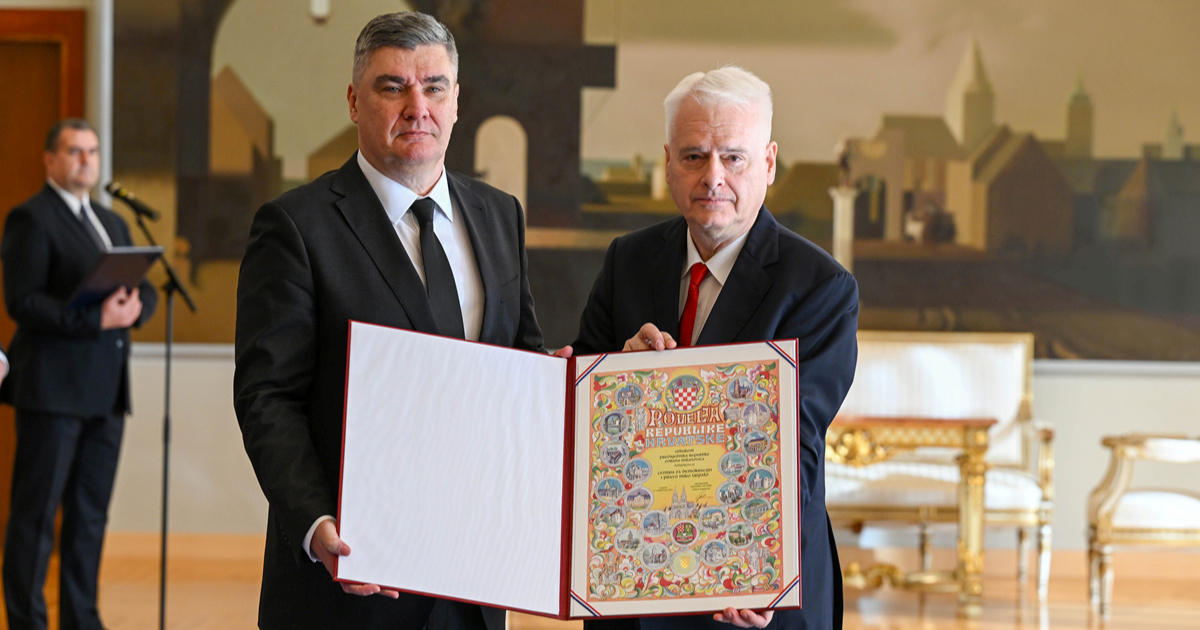 Milanović dodijelio Povelju RH centru na čijem je čelu Ivo Josipović