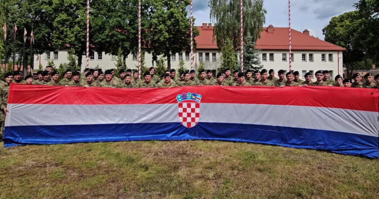 Hrvatski vojnici poslali podršku Vatrenima: "Svi smo Domovini vjerni"
