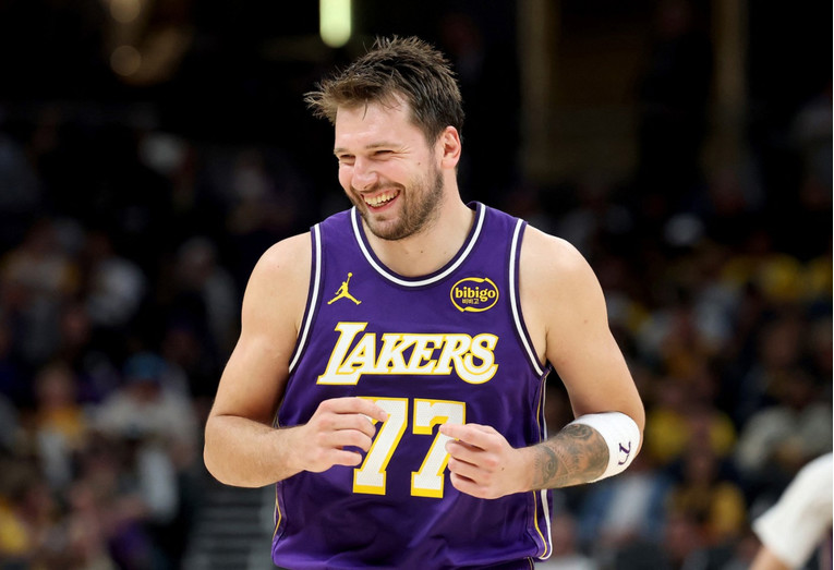 Divac objasnio zašto nije draftirao Dončića: "Sad se to čini kao pogreška"