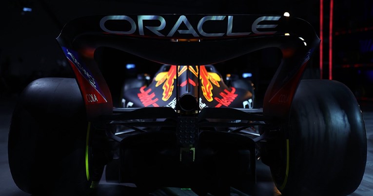 FOTO Red Bull predstavio bolid u kojem će Verstappen braniti naslov