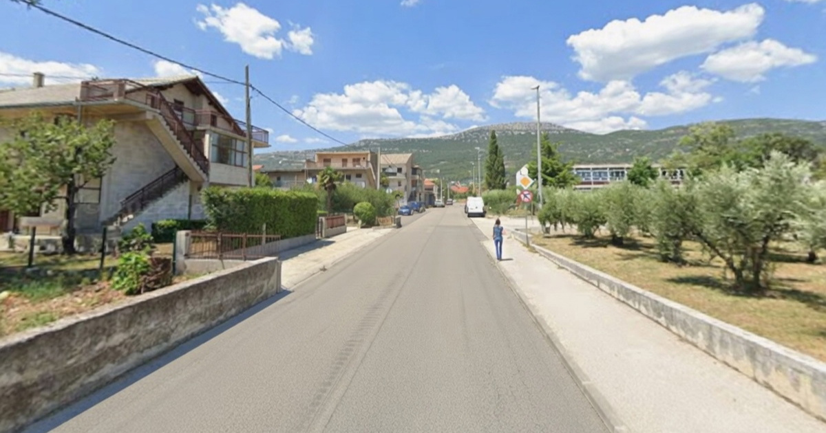 Autom udario dijete u Kaštel Starom pa pobjegao. Policija traži svjedoke
