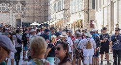 Broj turista u srpnju bio blizu razine iz rekordne 2019., broj domaćih gostiju pao