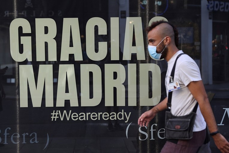 Madridske vlasti hoće maske i u kući, Belgija postrožila mjere