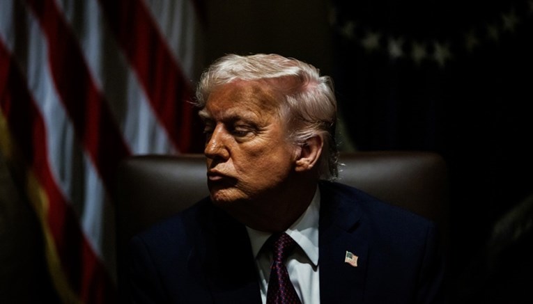 Trumpov rejting potonuo. Većina Amerikanaca carine smatra lošim potezom