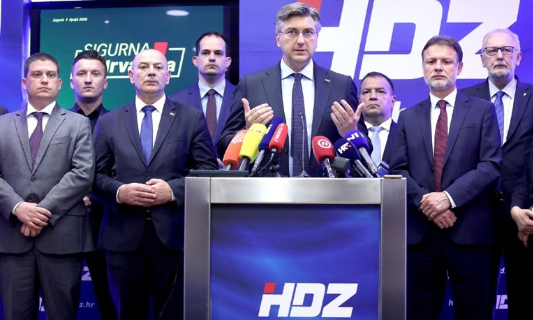 FOTO Pogledajte lica HDZ-ovaca dok Plenković predstavlja program