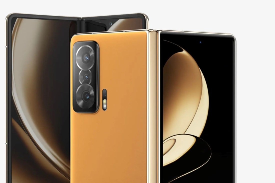 Novi preklopni mobitel stiže već u kolovozu?