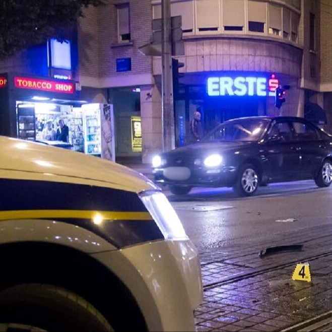 Prošao kroz crveno u centru Zagreba pa se zabio u ZET-ov bus. Teško je ozlijeđen