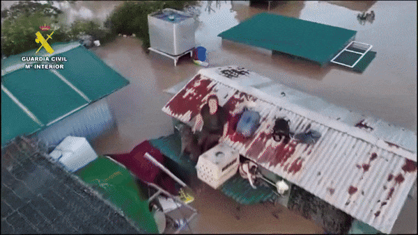 Najmanje 95 mrtvih u poplavama u Španjolskoj. Sud u Valenciji pretvoren u mrtvačnicu