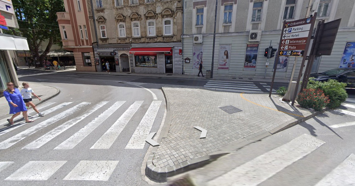 U centru Crikvenice naletio na pješakinju na zebri, teško je ozlijeđena