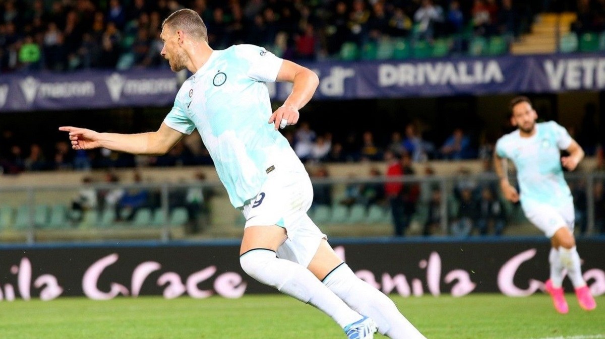 Džeko nije zabio 104 dana. Onda je 400. golom srušio legendarnog Puležana