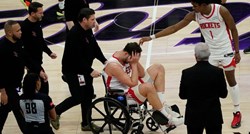VIDEO Strašna ozljeda Baby Jokića. Najbolji tjedan NBA karijere završio je u kolicima