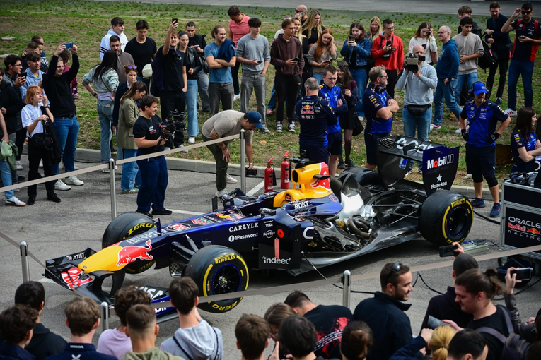 Legenda Formule 1 vozit će šampionski bolid kroz Zagreb