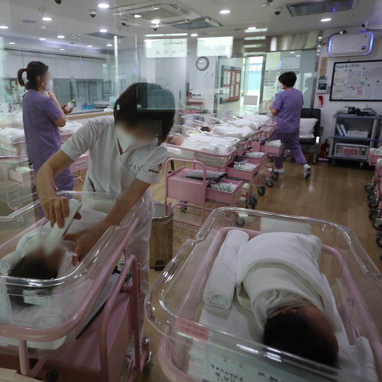 Natalitet i broj brakova u Južnoj Koreji u porastu prvi put u 9 godina