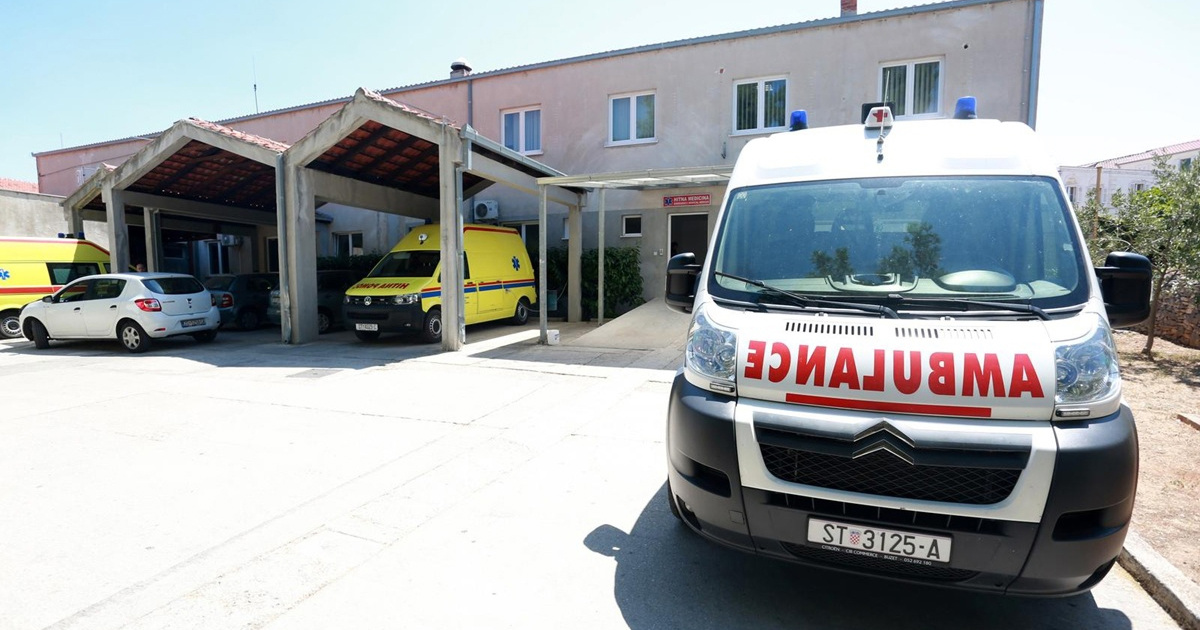 Žena se srušila pred zaključanom hitnom na Braču. Brat: Bio sam u šoku, raspao sam se