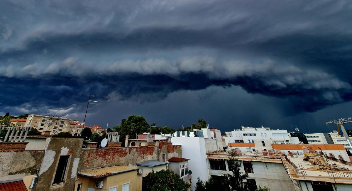 U nedjelju stiže promjena, moguće nevrijeme. Meteorolog: Neće biti kao ono prošlo