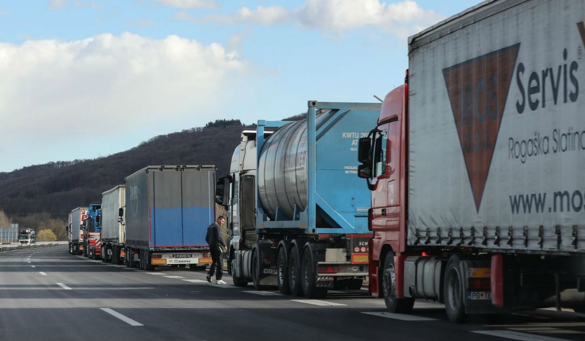 Gospodarstvenici u BiH: Vlast mora proglasiti izvanredno stanje i hitno osigurati transport tereta