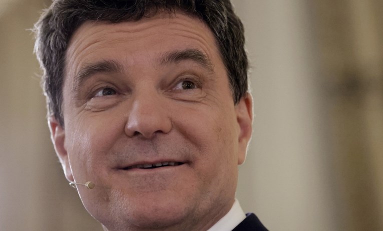 Tko je čovjek koji je porazio "rumunjskog Trumpa"?