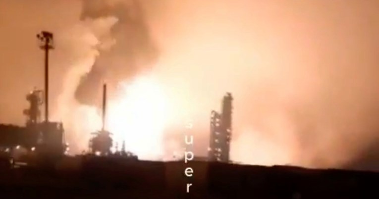 VIDEO Veliki ukrajinski napad dronovima, Rusija zatvorila aerodrome