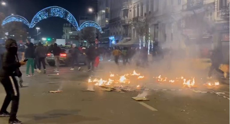 Neredi u Bruxellesu nakon utakmice Francuske i Maroka, privedeno stotinu navijača